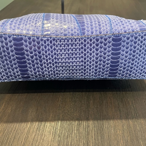 Donna Karen Bellmore Snake Leather Shoulder Bag with Bezel Strap - Picture 3 of 9